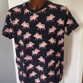 Svart T-shirt med ROSA GRISAR (XL) -> PYTTEFOLK 
